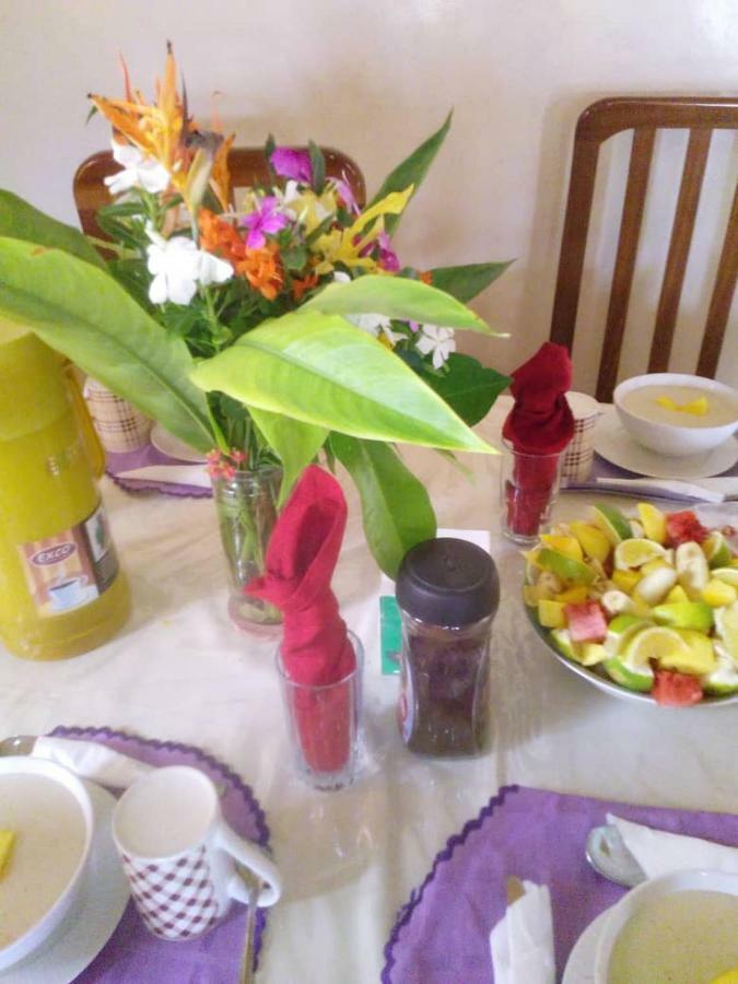 Charis Home Services Haatso 外观 照片