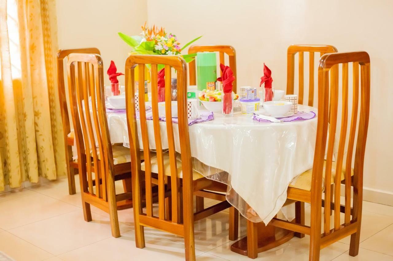 Charis Home Services Haatso 外观 照片